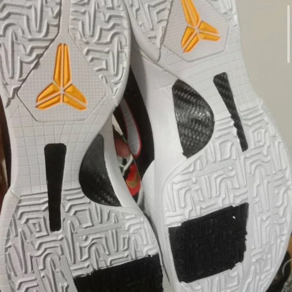 Nike Kobe🕊️ 5 Protro Alternate Bruce Lee Sneakers